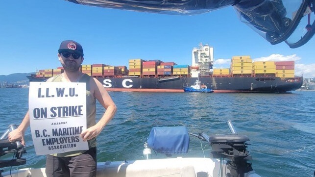 Canada dockworkers strike