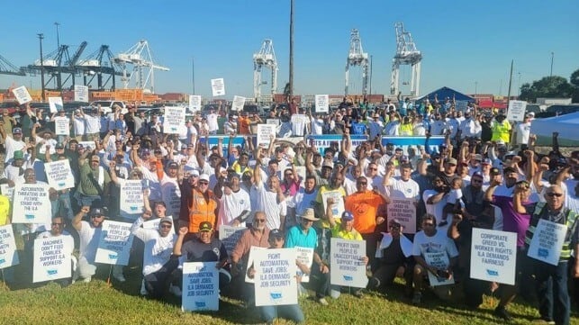 dockworker protestors