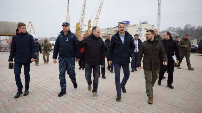 Mitzotakis and Zelensky (right) tour the waterfront at Port of Odesa (Volodymyr Zelensky)