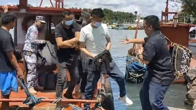 PCG arrest Chinese crewmembers