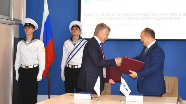 Sergey Frank, President and CEO of Sovcomflot, and Leonid Mikhelson, Chairman of the Management Board of Novatek.