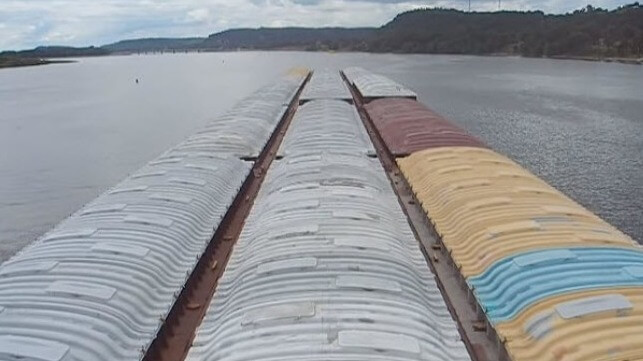 Mississippi River barge tow