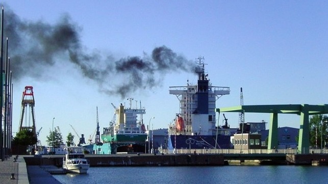 California approves new regulations for ship emissions in port 