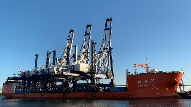 Chinese heavy lift ship