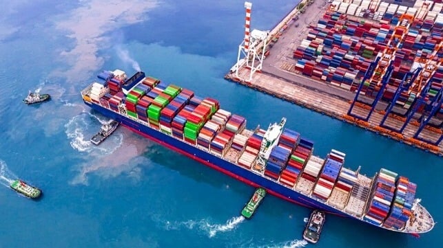 Port and cranes