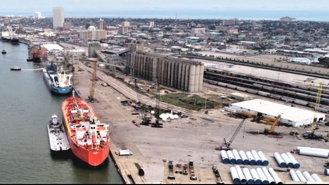 Galveston starts offering LNG