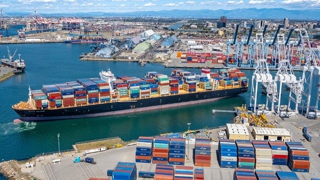 Port of Long Beach expands truckr access to address container volume surge