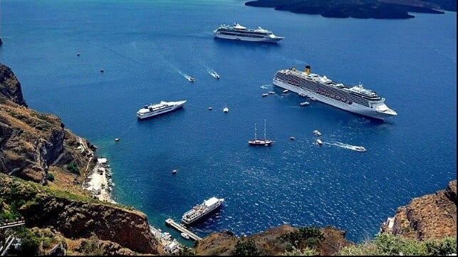 cruise ships Greece