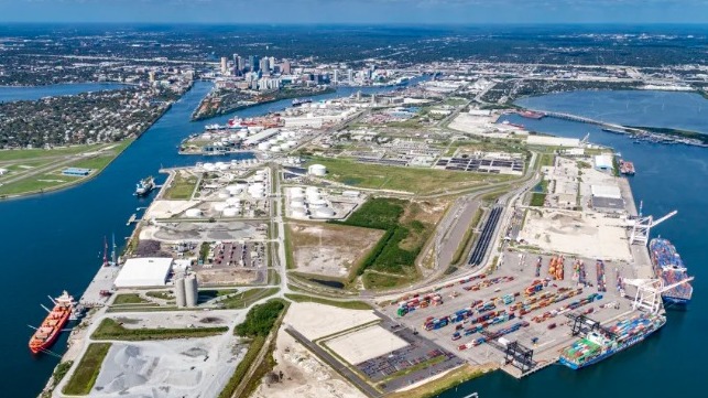 waterfront corruption with six indicted in Tampa for stealing with fake workers 