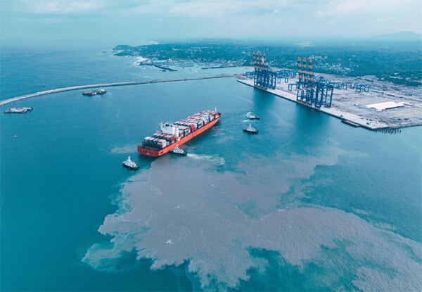 India Opens Vizhinjam Transshipment Port with Arrival of Maersk Ship