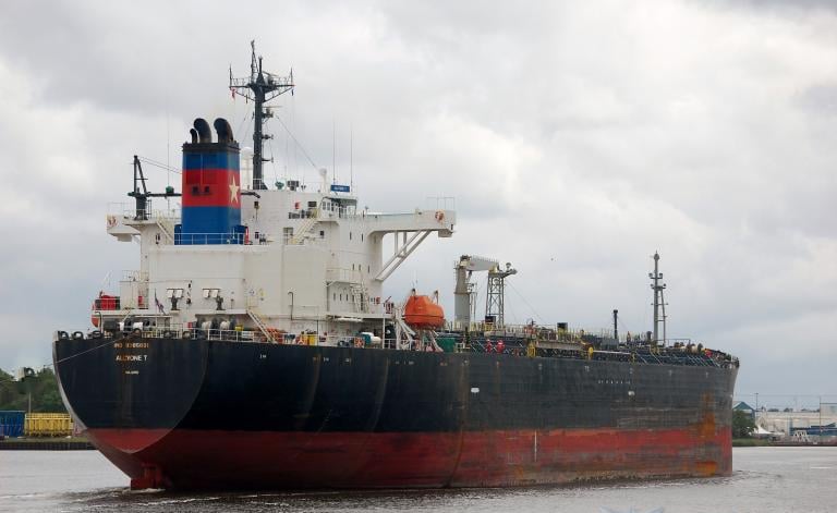 Sanctioned Tanker Bound for US Passes Through UK Waters