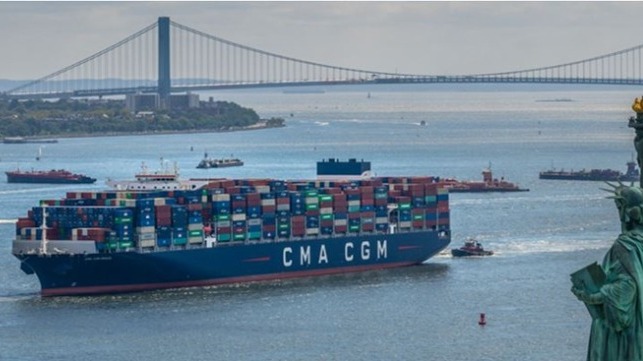 conversation group accesses record container ship of speeding 