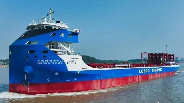 electric battery-powered containership