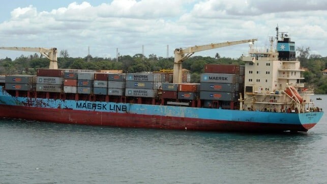 Taiwan-built, U.S.-flagged boxship Maersk Alabama, 2009 (USN file image)