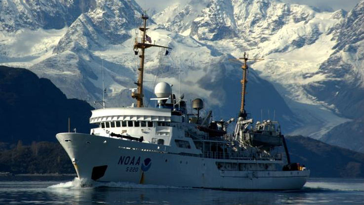 NOAA vessel