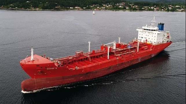 crew kidnapped from chemical tanker