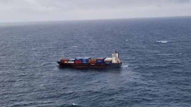 disabled containership towed to Iceland