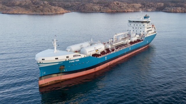 short sea climate friendly tankers in Northern Europe