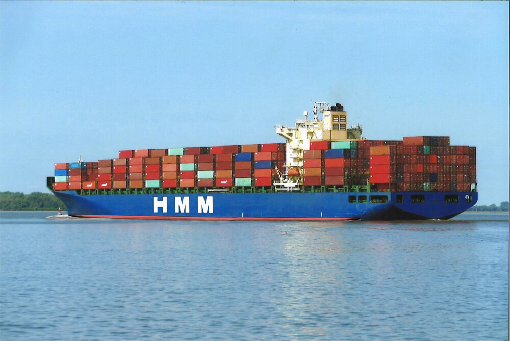 HMM containership