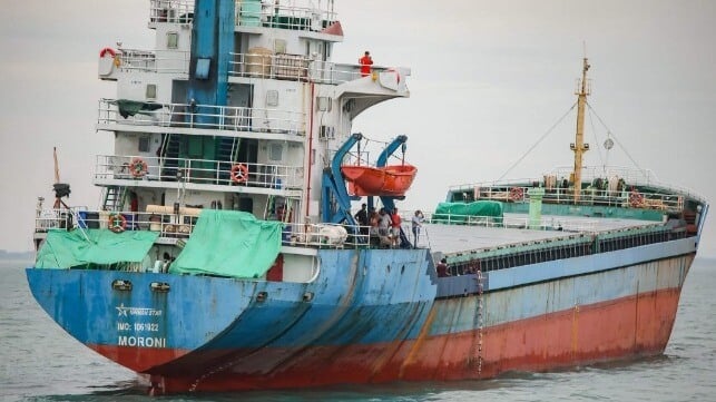 crew stranded on unseaworthy vessel