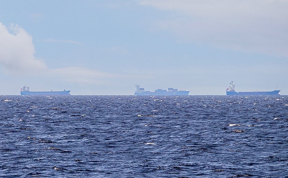vessels anchored Persian Gulf