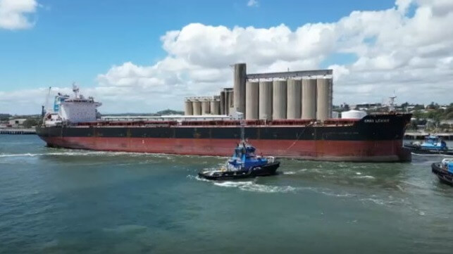 bulker towed