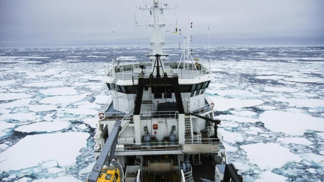 RV Tangaroa credit: Glen Walker