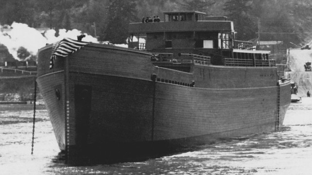 An Emergency Fleet Corporation wooden-hulled freighter (US National Archives)