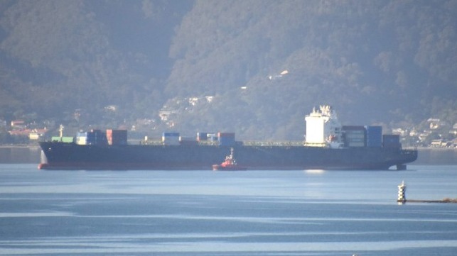 troubled containership departs