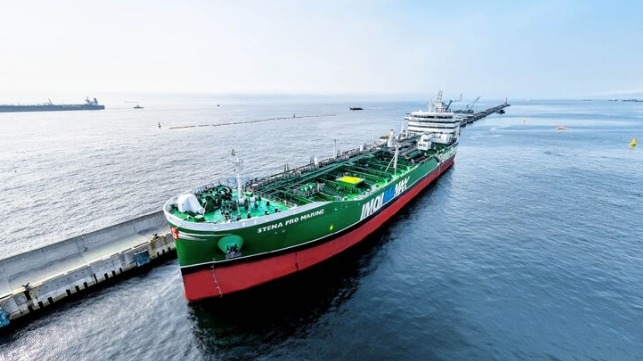 first US Gulf methanol barge bunkering