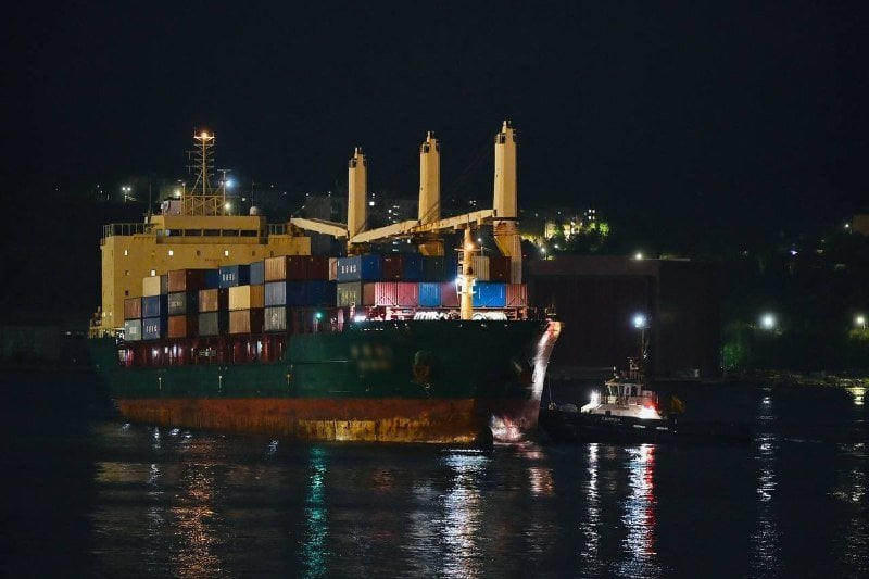Chinese cargo ship arriving Murmansk Russia