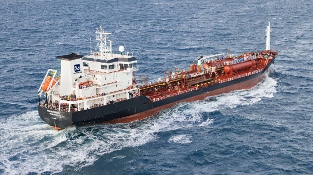 Uni-tanker and Berg Propulsion
