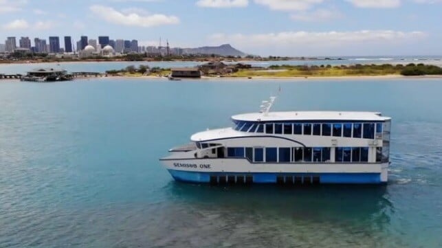 Semisub tour boat
