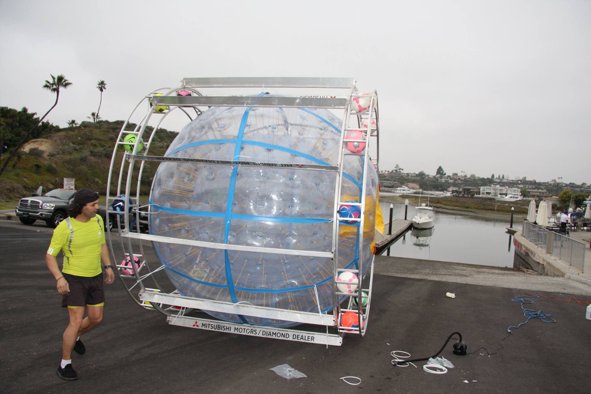 La tentative de voyage en Hampster-Ball d’un homme de Floride se ...