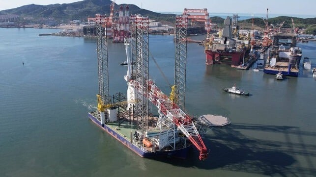 wind turbine installation vessel