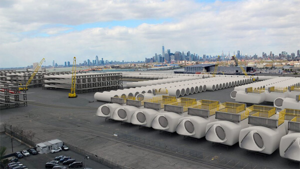 Equinor and BP to Develop New York Wind Port for Staging and Assembly