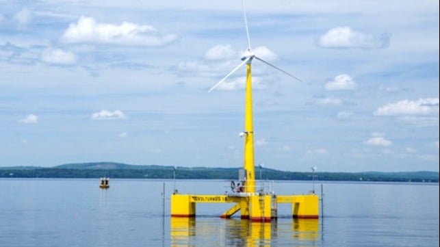 Maine bars wind farms from state waters explores floating wind farms federal waters
