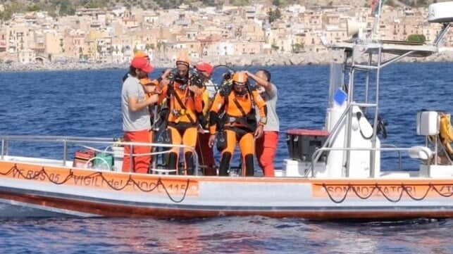 Italian rescue divers prepare to search the wreck of the Bayesian (Courtesy Vigili del Fuoco)