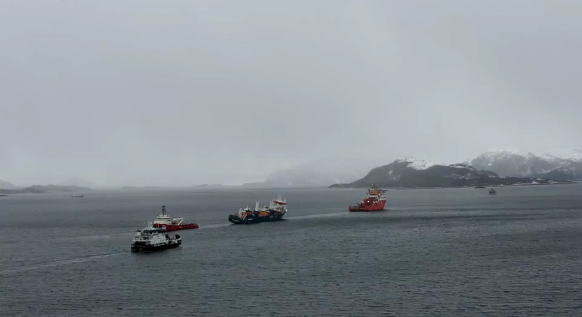 [PHOTOS] Abandoned Heavy-Lift Vessel Successfully Towed to Port