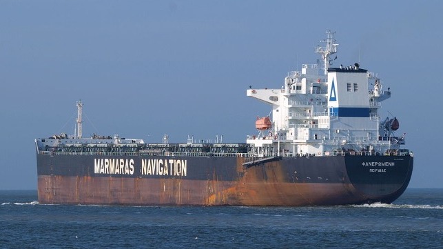 Fire on Greek bulker kills one and injures second engineer