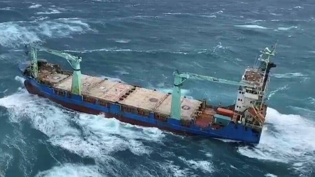crew rescused from cargo ship aground in storm off Taiwan 