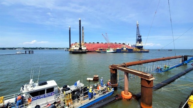 workers at the Golden Ray salvage site were exposed to COVID-19