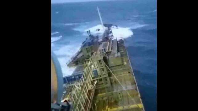 video Korean tanker sinking
