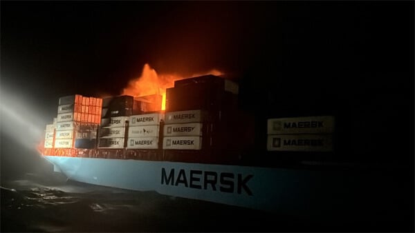 Video: Fire Reignites on Maersk Containership off India