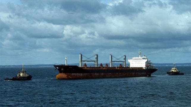refloating bulker