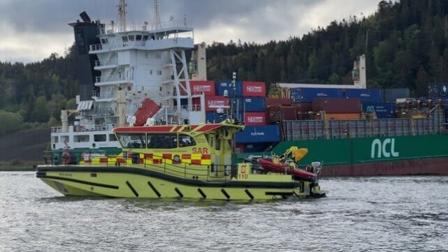 grounded containership