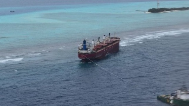 bulker refloated after grounding in the Maldives 