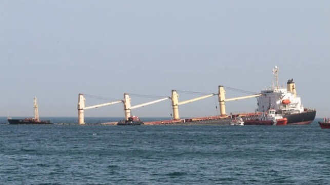 bulker breaks off Gibraltar threatening oil spill