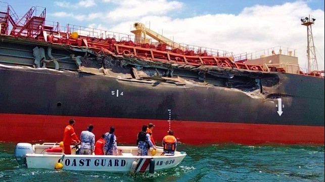 collision between tanker and bulker in Philippines 