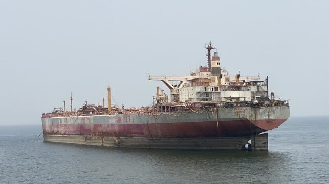 derelict FSO Safer off Yemen